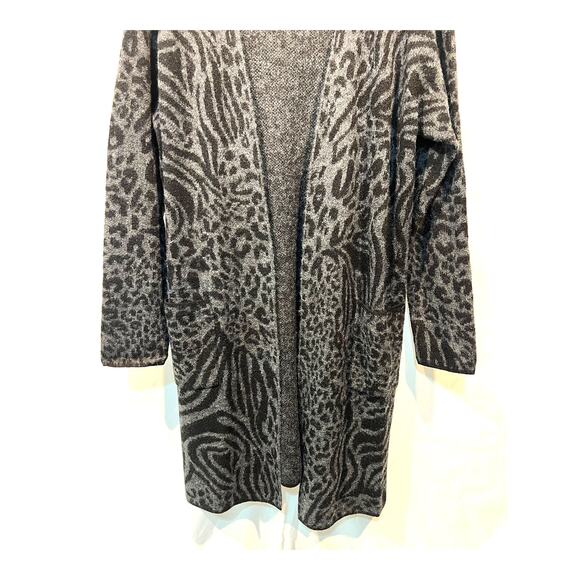 FORTUNE + IVY Cardigan Duster Sweater Animal Print Gray Women's Large NEW - Picture 5 of 12